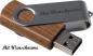 Preview: USB-Stick mit Namensgravur - aus dunklem Holz (Walnuss) - 4GB
