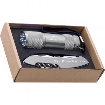 Set bestehend aus Taschenlampe und Taschenmesser mit Gravur / Farbe: silber