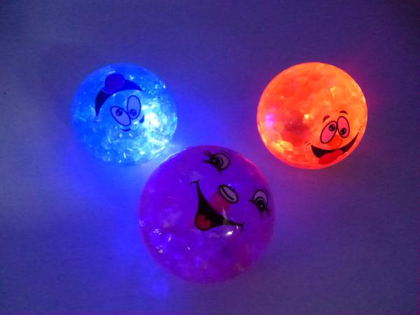 LED Flummi / Springball / XXL Größe: 100mm / Farbe: lila
