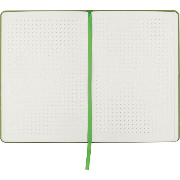 Notizbuch / DIN A5 / mit Kartonumschlag und gepunkteten Seiten / Farbe: grün