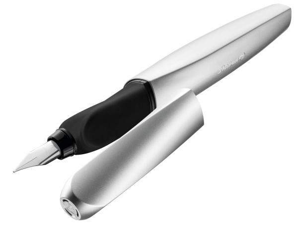 Pelikan Füllhalter / Füller / "Twist P457 M-Feder Silber"